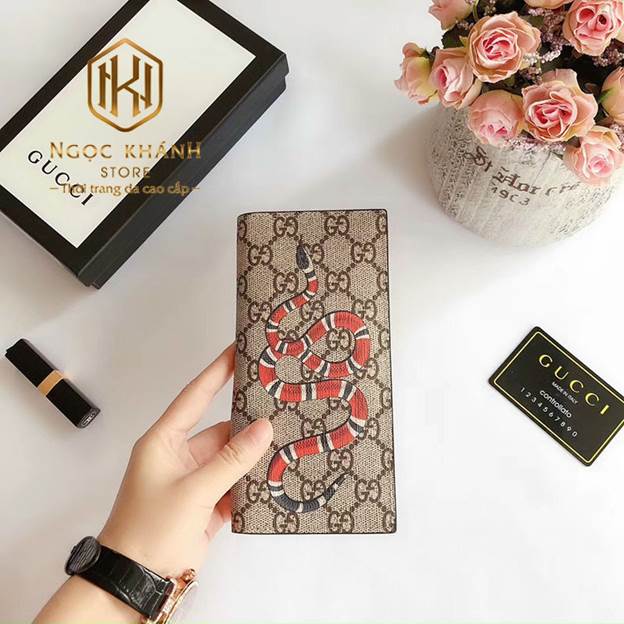 Gợi ý mẫu ví Gucci rắn ấn tượng được tín đồ thời trang săn lùng 3 Ví Gucci rắn