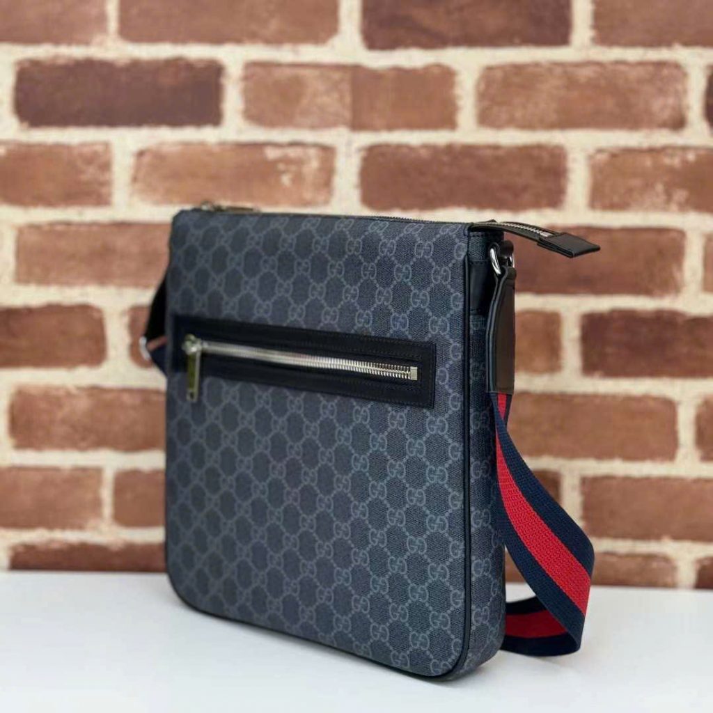 Túi đeo chéo nam Gucci