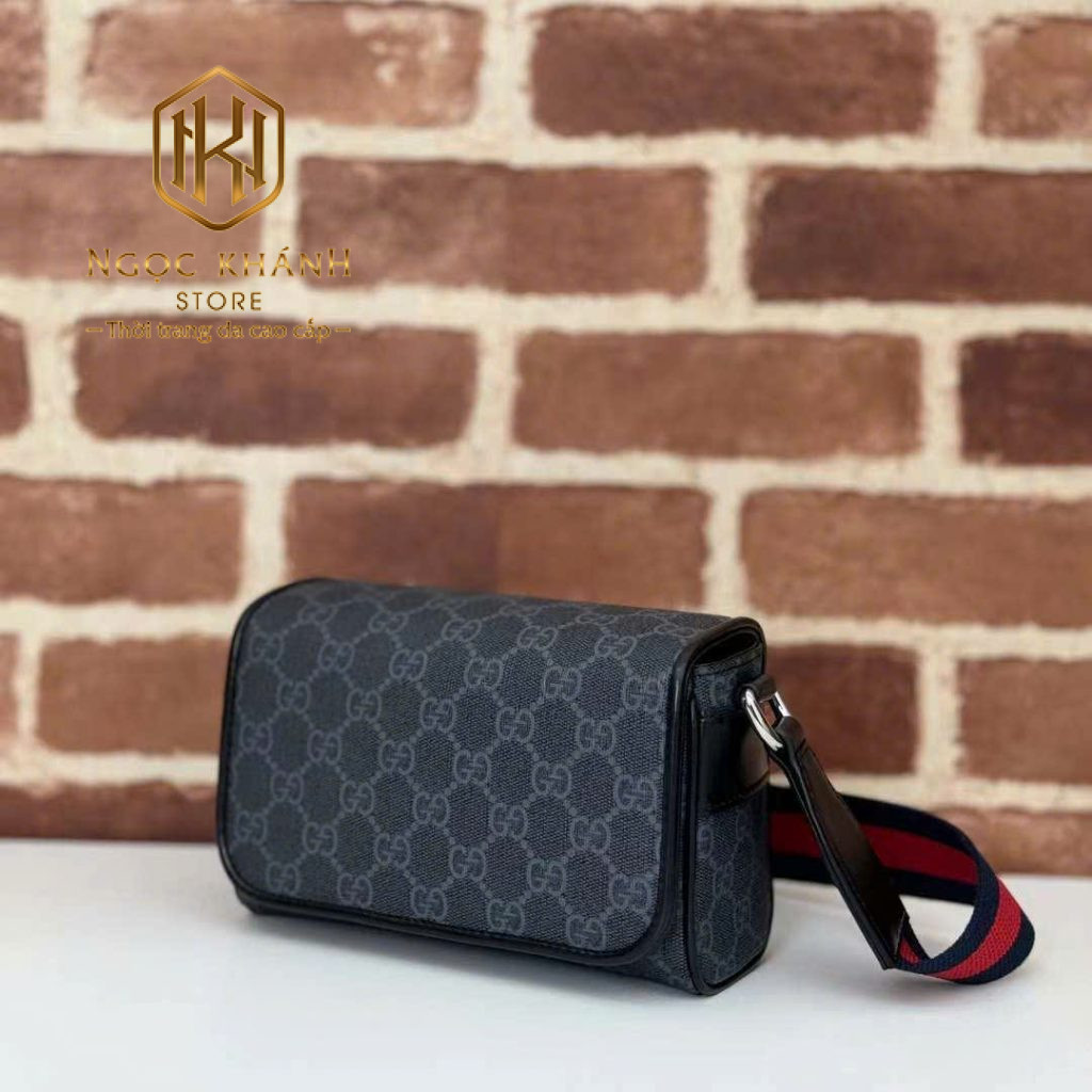 Túi đeo chéo nam Gucci