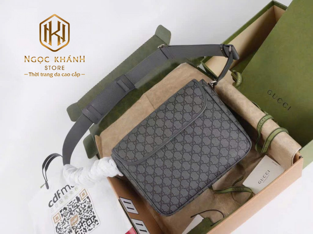 Túi đeo chéo nam Gucci