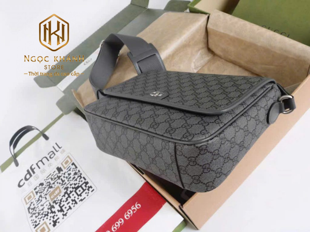 Túi đeo chéo nam Gucci