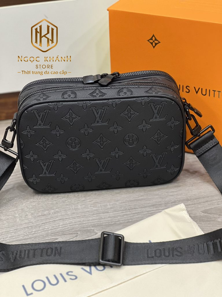 Túi đeo chéo nam Louis Vuitton