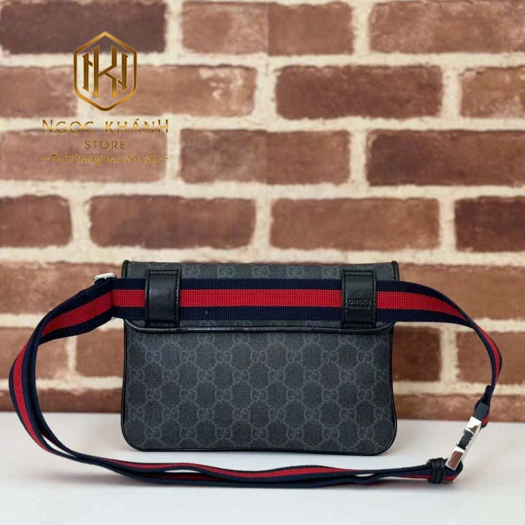 Túi đeo ngực nam Gucci