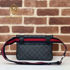 Túi đeo ngực nam Gucci