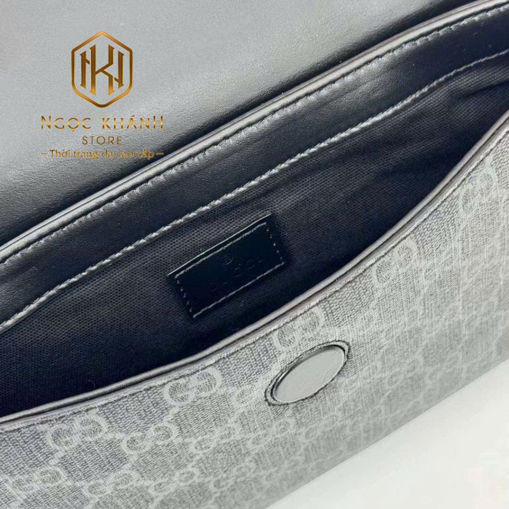 Túi đeo ngực nam Gucci