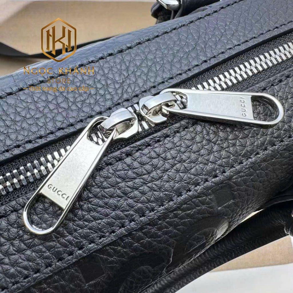 TÚI XÁCH NAM GUCCI HỌA TIẾT LOGO DẬP NỔI MÀU ĐEN TXGC12 11 Túi xách nam Gucci