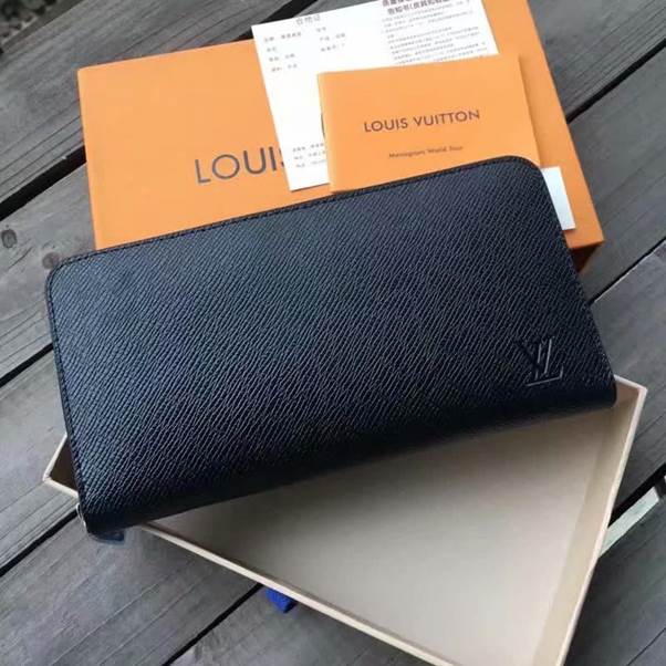 Đánh giá 9+ mẫu ví LV da taiga chất lượng, giá tốt tại Ngọc Khánh Store 1 vi lv da taiga