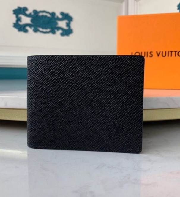 Đánh giá 9+ mẫu ví LV da taiga chất lượng, giá tốt tại Ngọc Khánh Store 8 vi lv da taiga