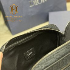 Ví nam Dior cầm tay