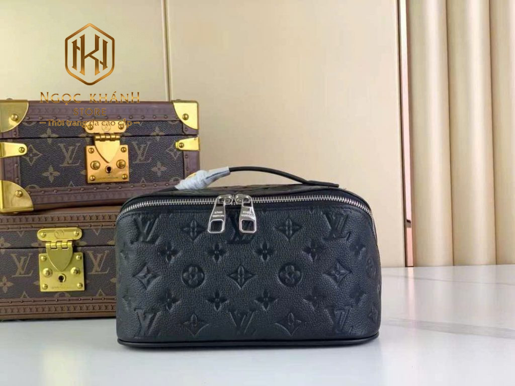 Ví nam Louis Vuitton cầm tay