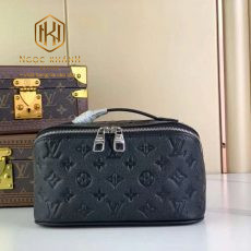 Ví nam Louis Vuitton cầm tay