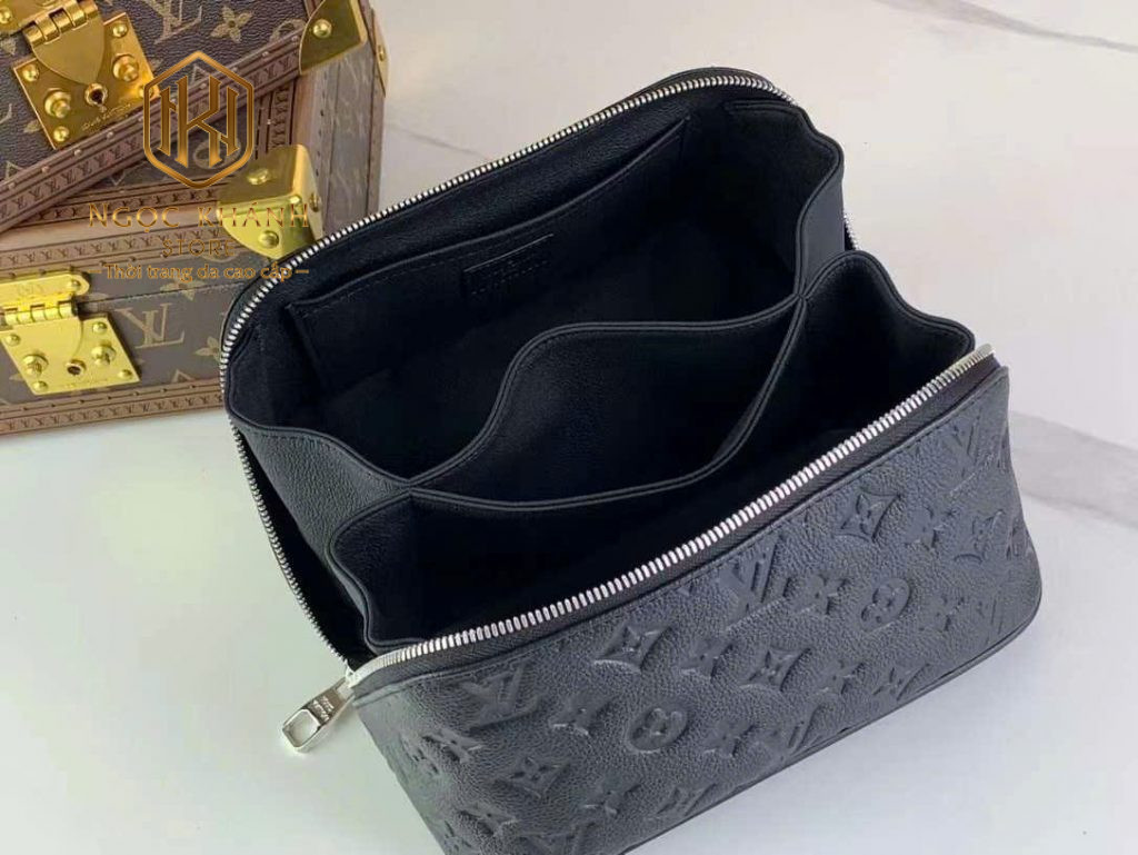 Ví nam Louis Vuitton cầm tay