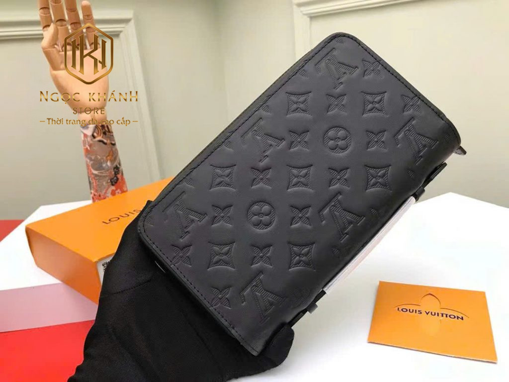 Ví nam Louis Vuitton cầm tay