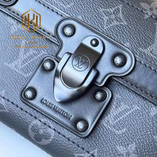 Túi đeo chéo nam Louis Vuitton