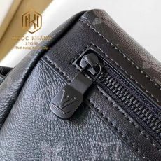 Túi đeo chéo nam Louis Vuitton