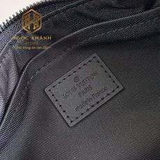 tui deo cheo nam louis vuitton hamac mau nau hoa tiet hoa logo 7
