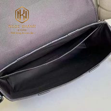 Túi đeo chéo nam Louis Vuitton