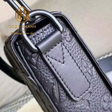 Túi đeo chéo nam Louis Vuitton