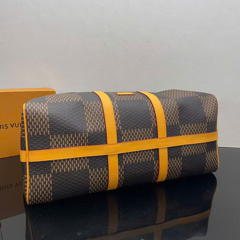 Túi du lịch Louis Vuitton