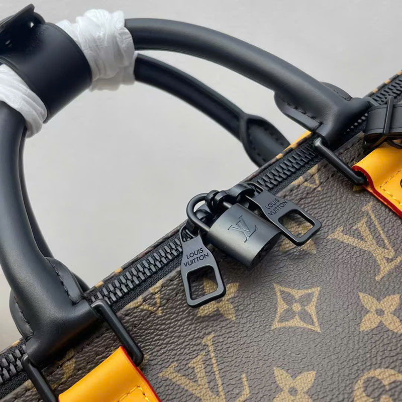 Túi du lịch Louis Vuitton