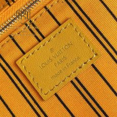 Ví nam Louis Vuitton