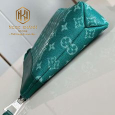 vi nam louis vuitton pochette cam tay mau xanh luc hoa tiet hoa logo 10