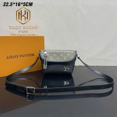 Túi đeo chéo nam Louis Vuitton