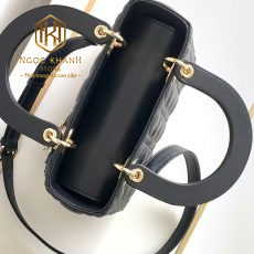 z6422880093777 de9401243e55667b1c80d7942f21bab9