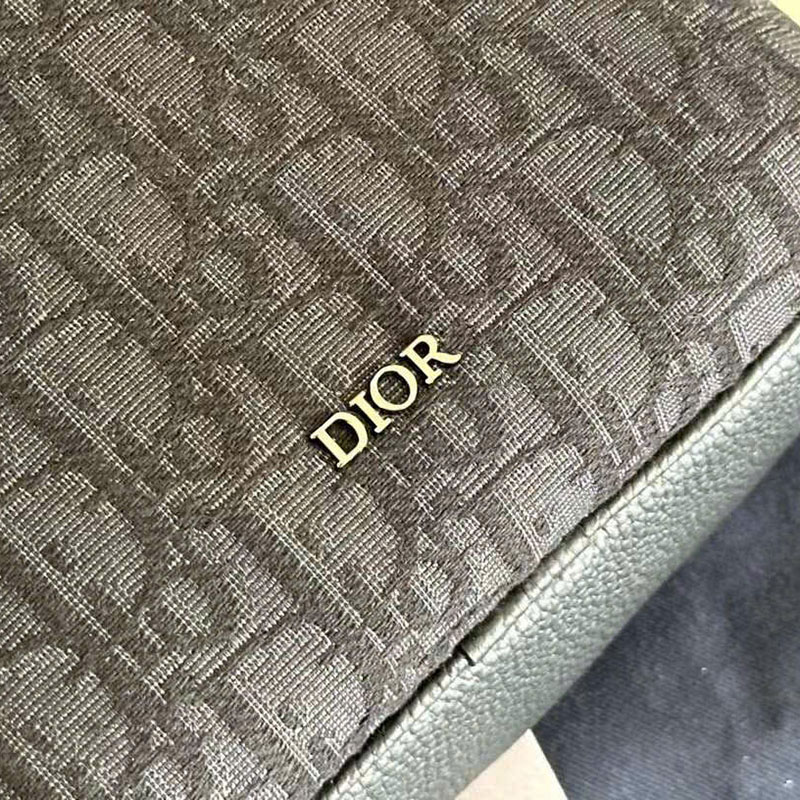 Túi đeo chéo nam Dior