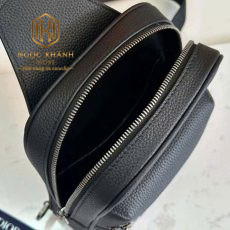 Túi đeo chéo nam Dior