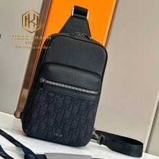 Túi đeo chéo nam Dior