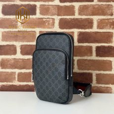 Túi đeo chéo Gucci nam