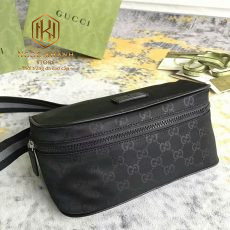 Túi đeo chéo Gucci nam