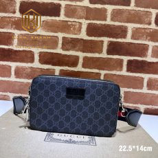 Túi đeo chéo Gucci nam