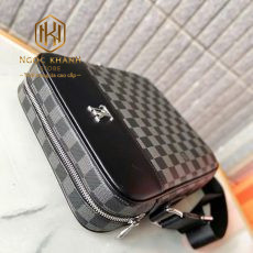 Túi đeo chéo nam Louis Vuitton