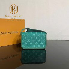 Túi đeo chéo Louis Vuitton nam