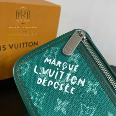 Túi đeo chéo Louis Vuitton nam