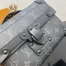 Túi đeo chéo nam Louis Vuitton
