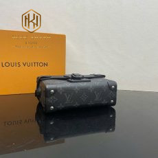 Túi đeo chéo nam Louis Vuitton