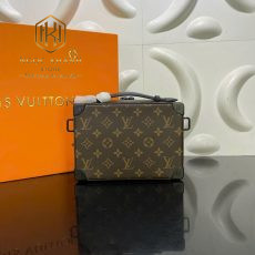 Túi đeo chéo nam Louis Vuitton
