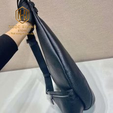 Túi đeo chéo nam PRADA