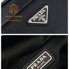 Túi đeo chéo nam PRADA
