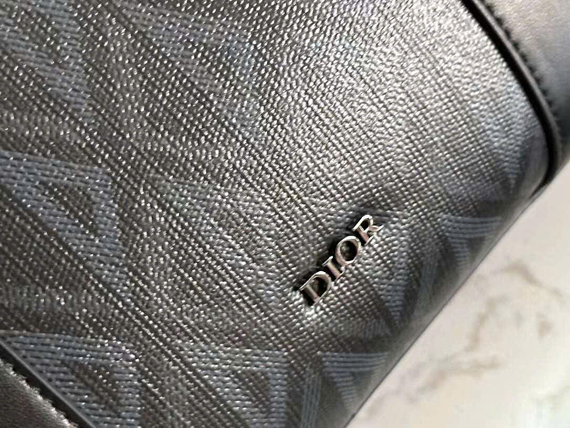 Túi xách nam DIOR