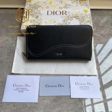 VÍ NAM DIOR IN LOGO MÀU ĐEN CẦM TAY VNDR16