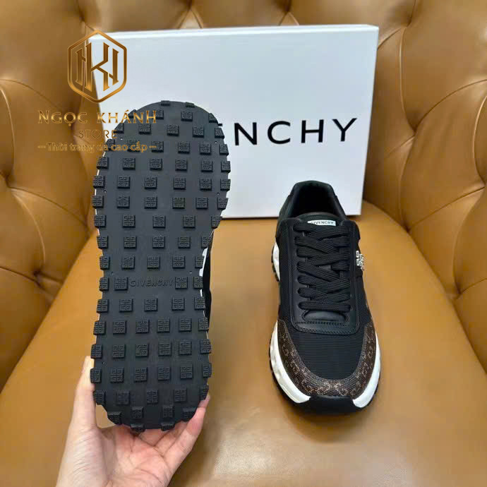 GIÀY NAM GIVENCHY MÀU ĐEN VIỀN CHỮ NÂU GNVC10 12 Giày nam Givenchy