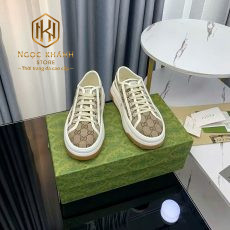 Giày nam Gucci cột dây