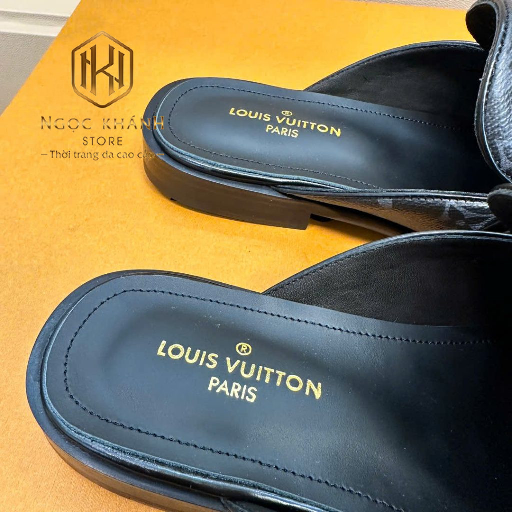 SỤC NAM LOUIS VUITTON MÀU ĐEN HỌA TIẾT HOA