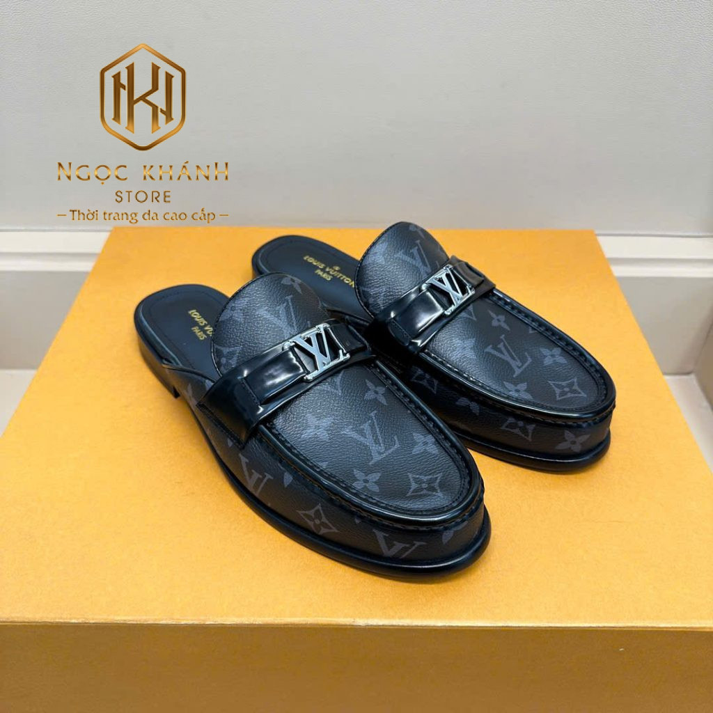 SỤC NAM LOUIS VUITTON MÀU ĐEN HỌA TIẾT HOA