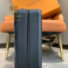 Vali Louis Vuitton màu đen