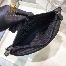 Ví nam Prada cầm tay